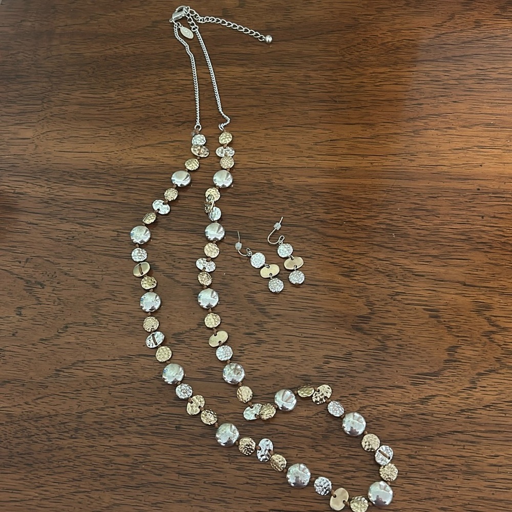 Pretty Mixed Metal Necklace & Earrings